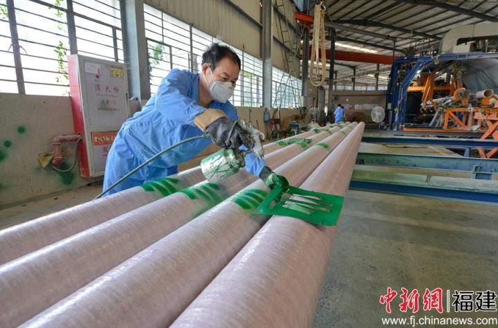 福建泉港：企业技改激活力促生产